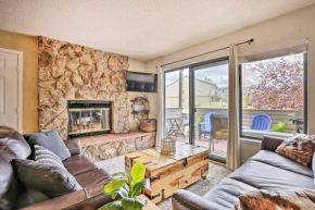 Cozy Mountain Fraser Condo with Pool and Hot Tub!